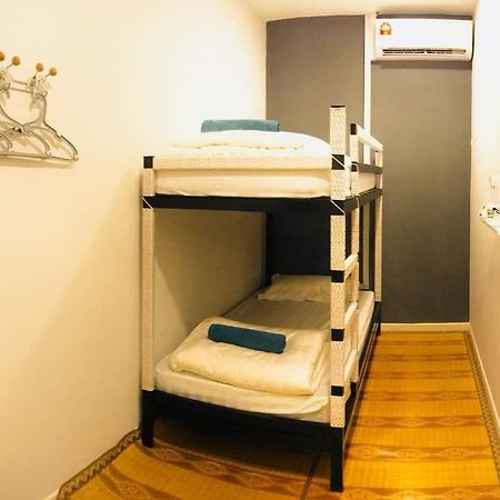 Yellow Duckling Homestay Semporna Kültér fotó
